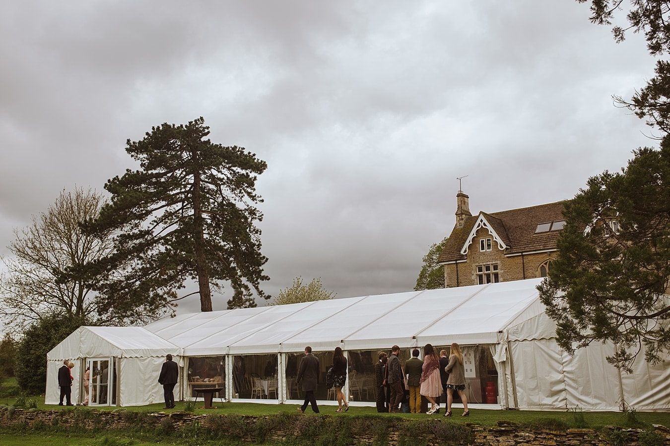 Wedding photographer Gloucestershire